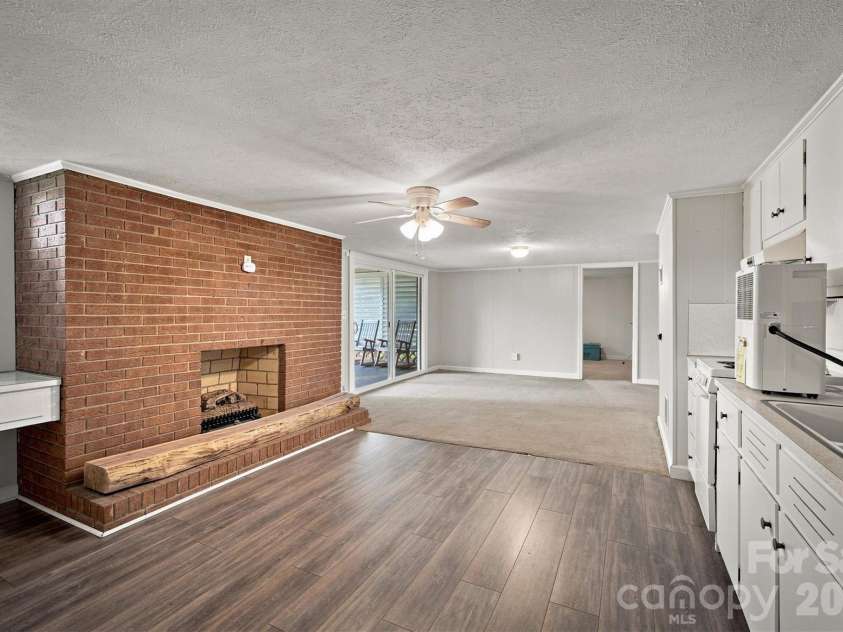 103 Park Street, Morganton, NC 28655.  MLS# CAR4410656, YatesRealty ID 46653. 