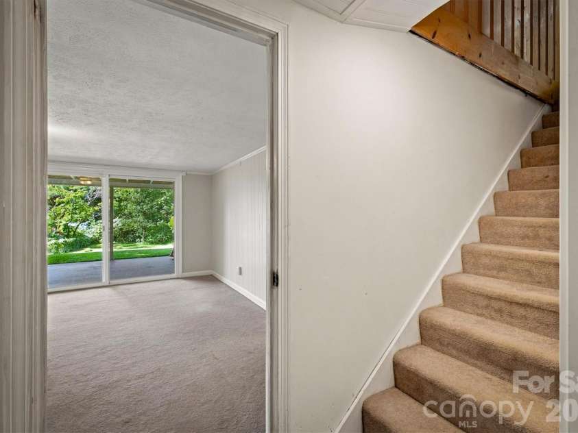 103 Park Street, Morganton, NC 28655.  MLS# CAR4410656, YatesRealty ID 46653. 