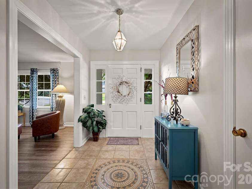 1009 Randolph Circle, Lenoir, NC 28645.  MLS# CAR4411611, YatesRealty ID 46655. 