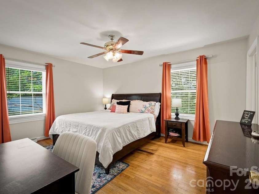 1009 Randolph Circle, Lenoir, NC 28645.  MLS# CAR4411611, YatesRealty ID 46655. 