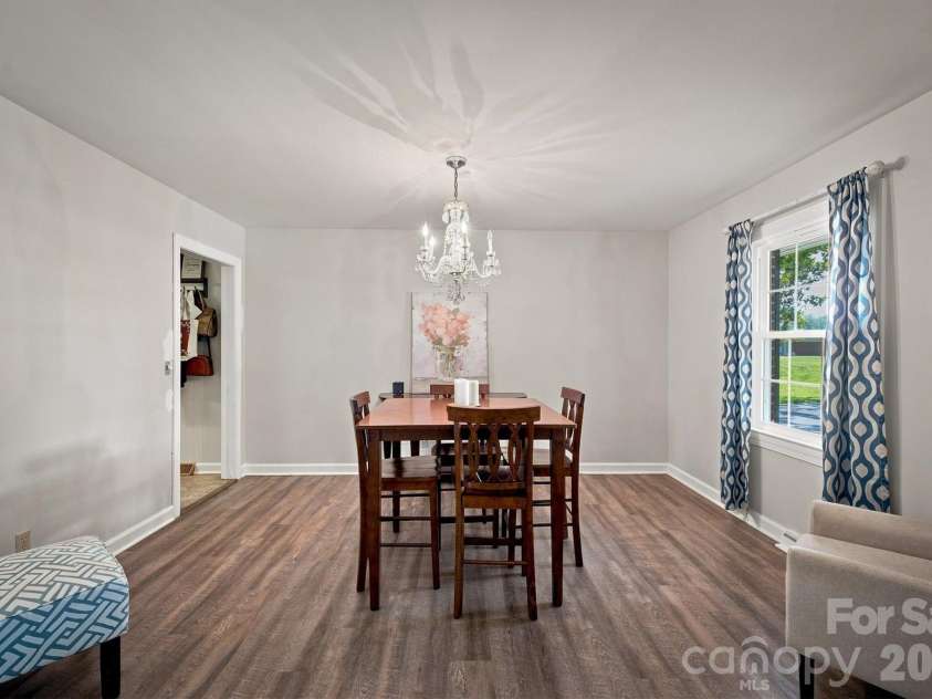 1009 Randolph Circle, Lenoir, NC 28645.  MLS# CAR4411611, YatesRealty ID 46655. 