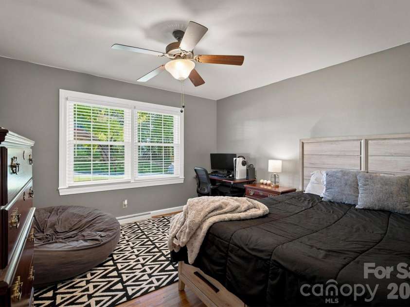 1009 Randolph Circle, Lenoir, NC 28645.  MLS# CAR4411611, YatesRealty ID 46655. 