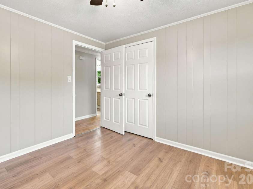 1021 Caldwell Avenue, Newton, NC 28658.  MLS# CAR4417463, YatesRealty ID 46656. 