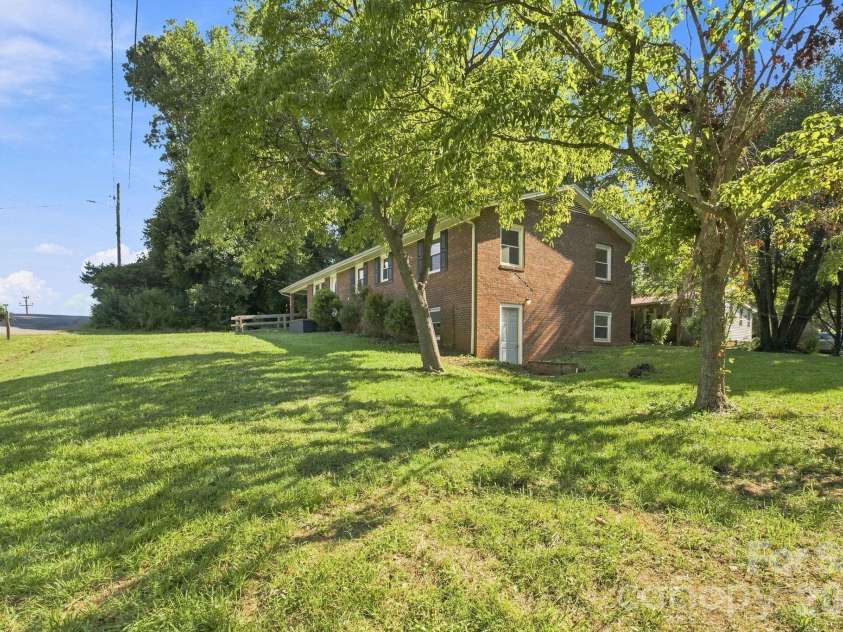 1021 Caldwell Avenue, Newton, NC 28658.  MLS# CAR4417463, YatesRealty ID 46656. 