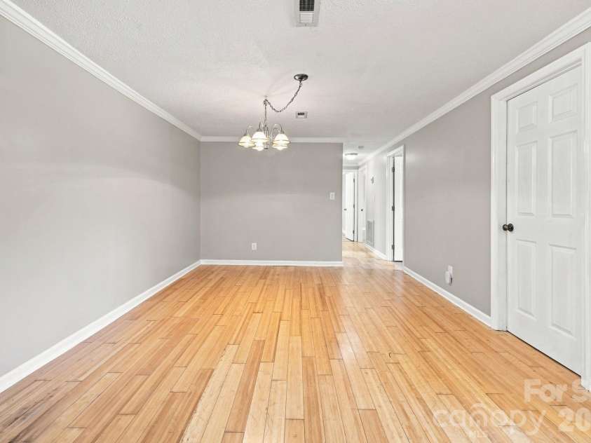 1021 Caldwell Avenue, Newton, NC 28658.  MLS# CAR4417463, YatesRealty ID 46656. Dining Room
