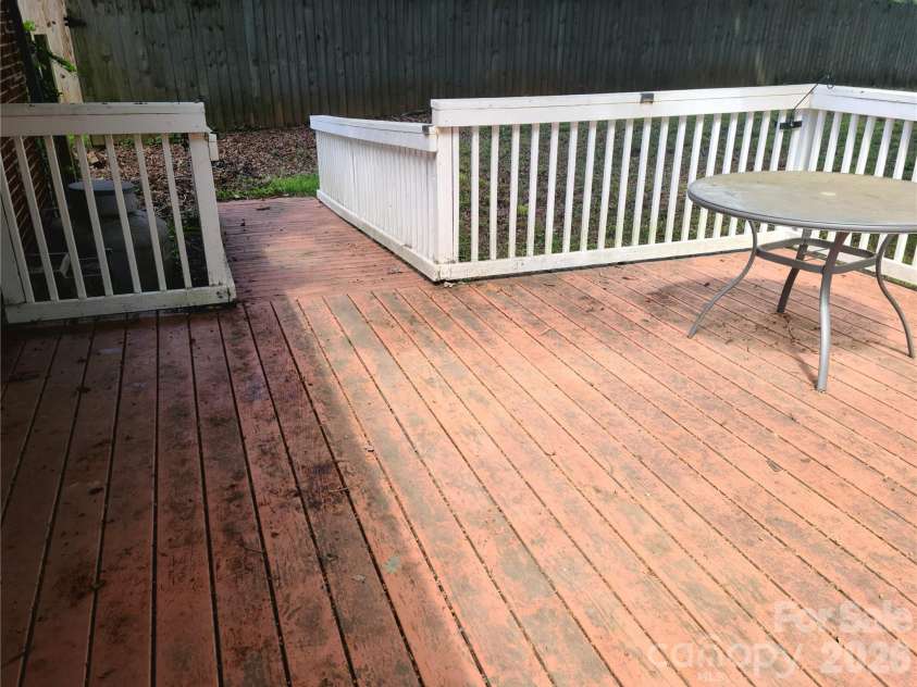 2230 Kenwood Drive, Kannapolis, NC 28081.  MLS# CAR4412492, YatesRealty ID 46657. 