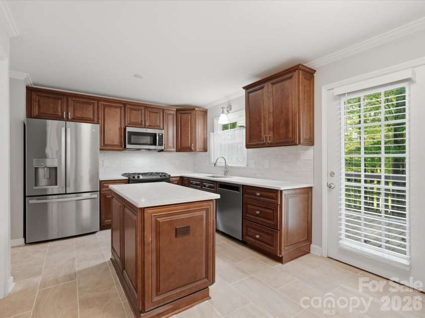 401 Brenwyck Court, Matthews, NC 28105.  MLS# CAR4409001, YatesRealty ID 46659. 