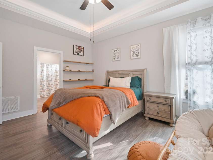 1544 Farmington Hills Drive, Conover, NC 28613.  MLS# CAR4213585, YatesRealty ID 4666. 