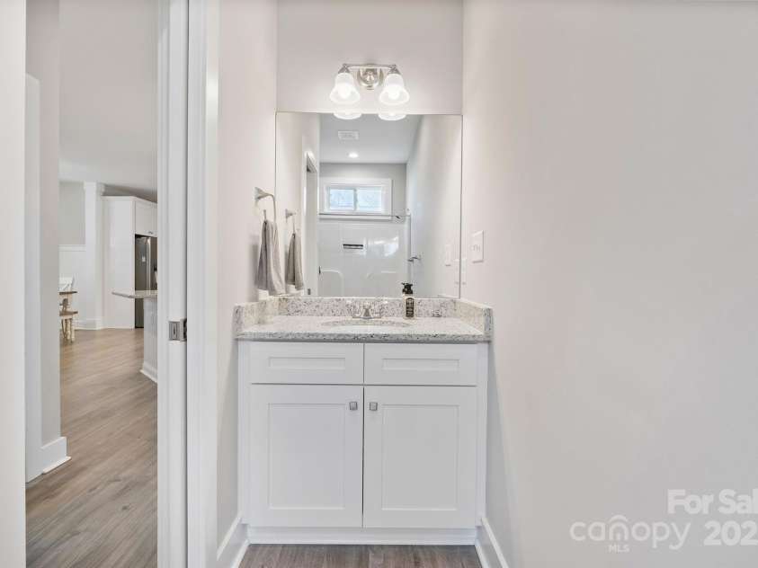 1544 Farmington Hills Drive, Conover, NC 28613.  MLS# CAR4213585, YatesRealty ID 4666. 