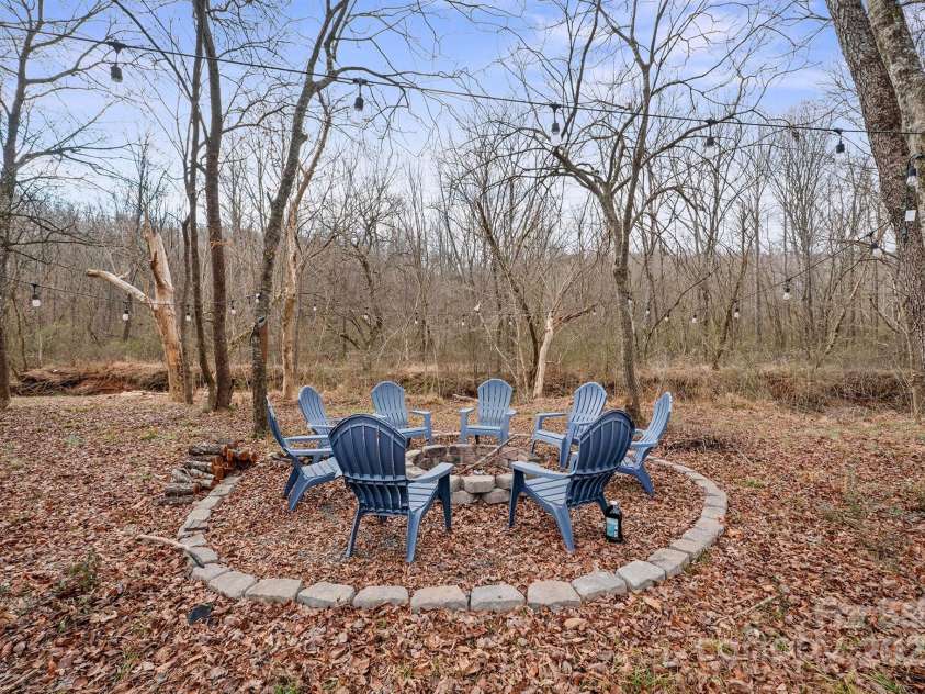 1544 Farmington Hills Drive, Conover, NC 28613.  MLS# CAR4213585, YatesRealty ID 4666. 