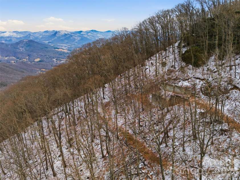 301 Awohali Trail, Maggie Valley, NC 28751.  MLS# CAR4359048, YatesRealty ID 4666. 