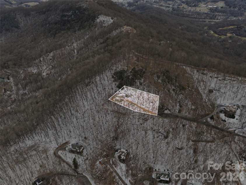 301 Awohali Trail, Maggie Valley, NC 28751.  MLS# CAR4359048, YatesRealty ID 4666. 