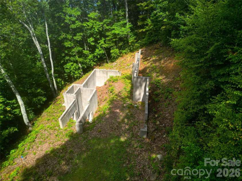 301 Awohali Trail, Maggie Valley, NC 28751.  MLS# CAR4359048, YatesRealty ID 4666. 