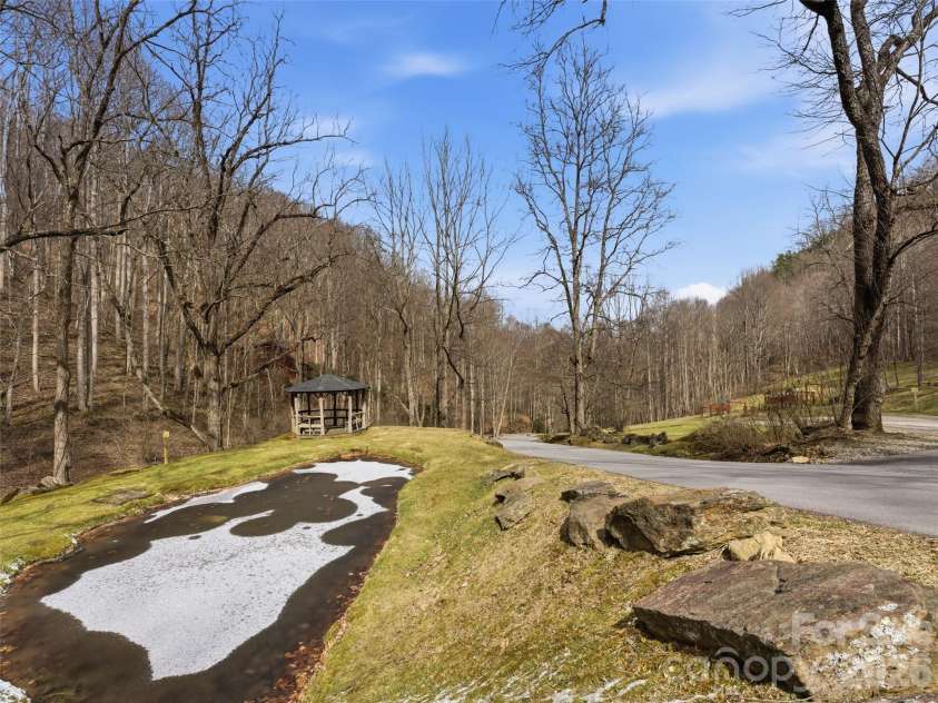 301 Awohali Trail, Maggie Valley, NC 28751.  MLS# CAR4359048, YatesRealty ID 4666. 