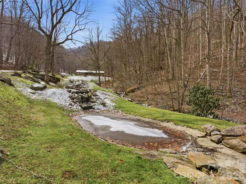 301 Awohali Trail, Maggie Valley, NC 28751.  MLS# CAR4359048, YatesRealty ID 4666. 