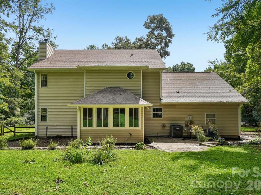 506 Fox Hollow Lane, Mills River, NC 28759.  MLS# CAR4418026, YatesRealty ID 46661. 