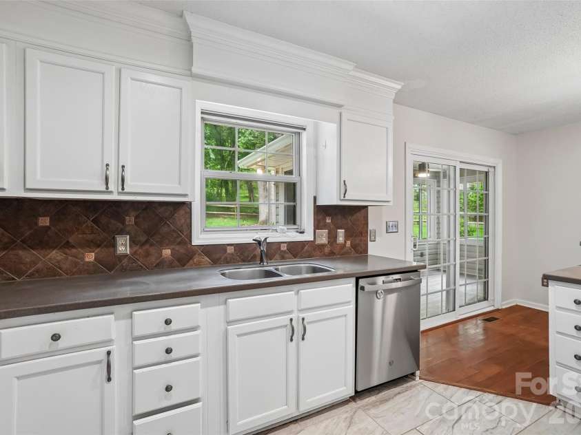 506 Fox Hollow Lane, Mills River, NC 28759.  MLS# CAR4418026, YatesRealty ID 46661. 
