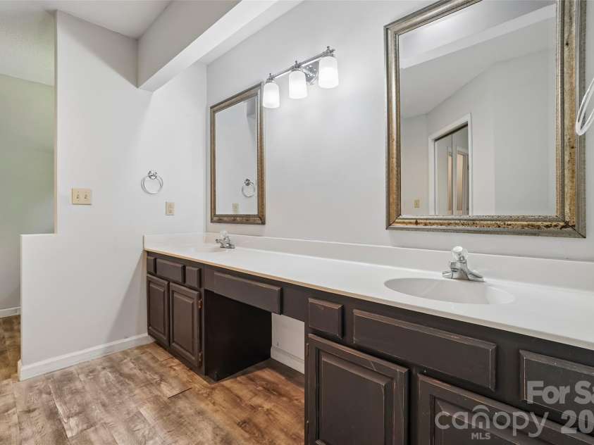 506 Fox Hollow Lane, Mills River, NC 28759.  MLS# CAR4418026, YatesRealty ID 46661. 