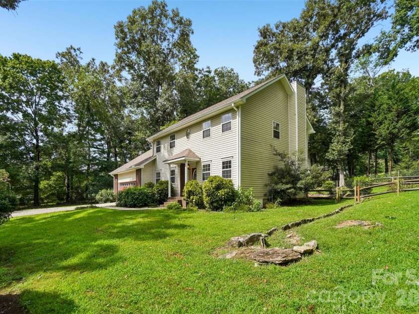 506 Fox Hollow Lane, Mills River, NC 28759.  MLS# CAR4418026, YatesRealty ID 46661. 