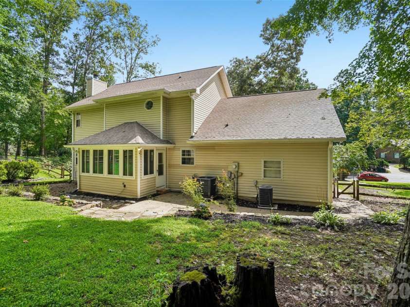 506 Fox Hollow Lane, Mills River, NC 28759.  MLS# CAR4418026, YatesRealty ID 46661. 