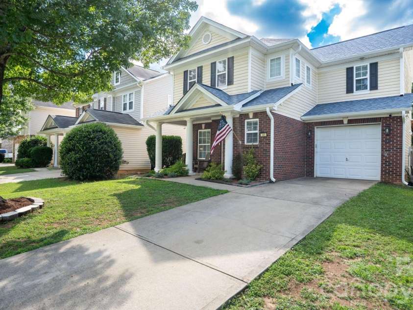 301 Lameshur Lane, Monroe, NC 28110.  MLS# CAR4404229, YatesRealty ID 46662. 