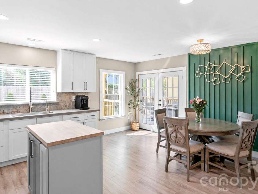 301 Lameshur Lane, Monroe, NC 28110.  MLS# CAR4404229, YatesRealty ID 46662. 