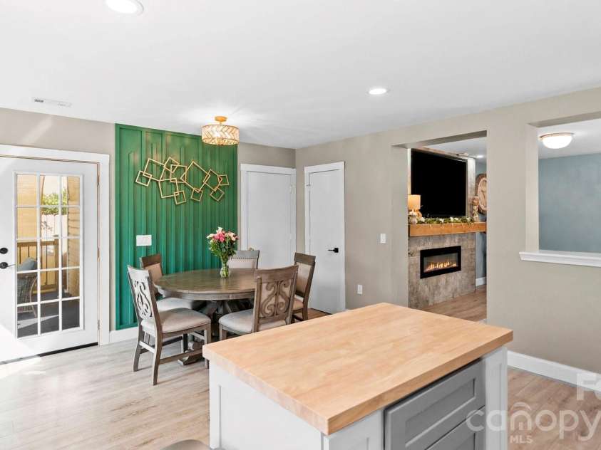 301 Lameshur Lane, Monroe, NC 28110.  MLS# CAR4404229, YatesRealty ID 46662. 