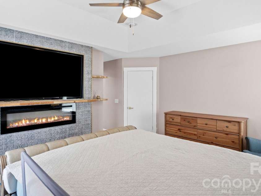 301 Lameshur Lane, Monroe, NC 28110.  MLS# CAR4404229, YatesRealty ID 46662. 