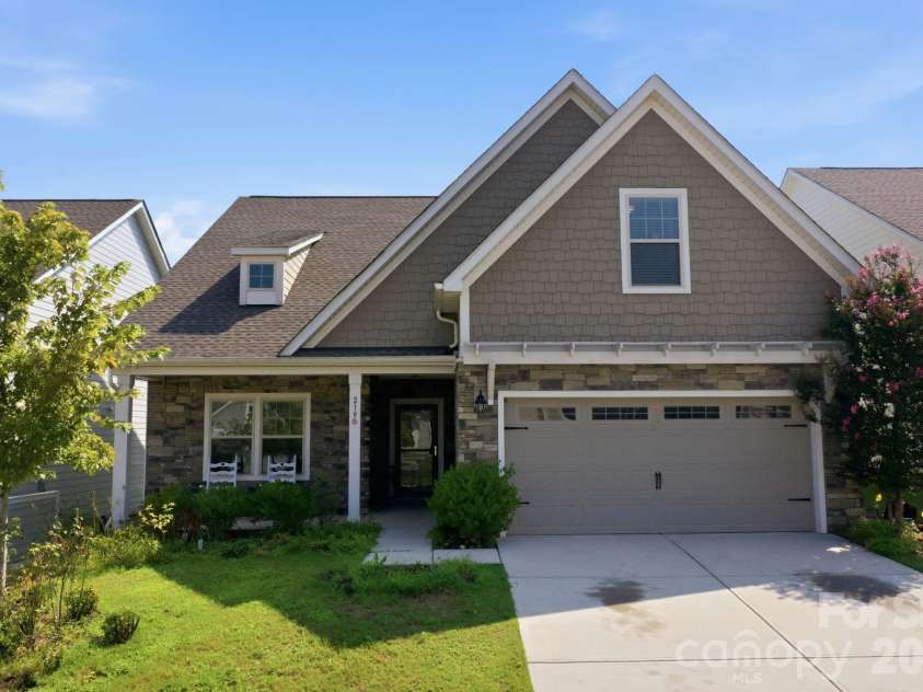 219 Canada Drive, Statesville, NC 28677.  MLS# CAR4396116, YatesRealty ID 46663. 