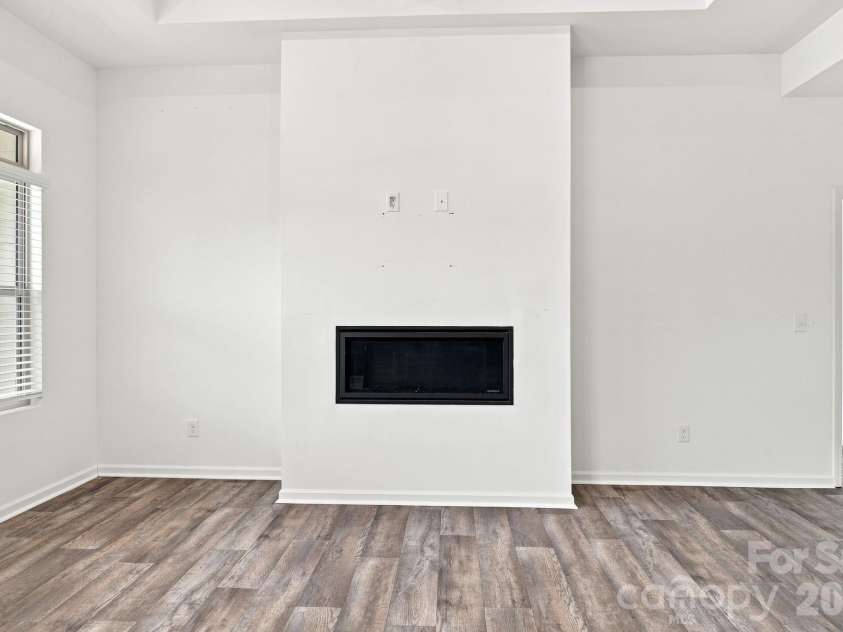 219 Canada Drive, Statesville, NC 28677.  MLS# CAR4396116, YatesRealty ID 46663. 