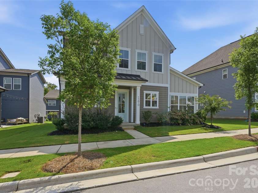 15610 Sanderson Hill Road, Huntersville, NC 28078.  MLS# CAR4409922, YatesRealty ID 46665. 