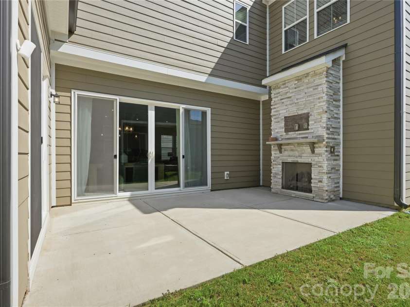 15610 Sanderson Hill Road, Huntersville, NC 28078.  MLS# CAR4409922, YatesRealty ID 46665. 