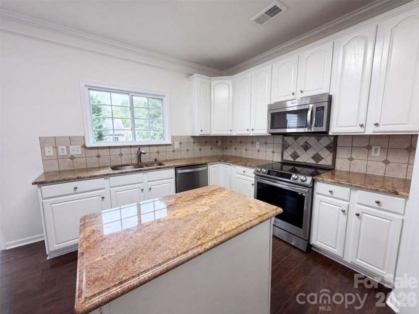 3708 Leela Palace Way, Fort Mill, SC 29708.  MLS# CAR4418045, YatesRealty ID 46668. 