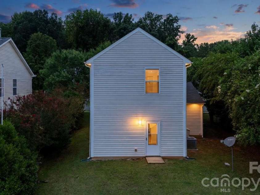5310 Elessar Place, Charlotte, NC 28212.  MLS# CAR4417527, YatesRealty ID 46669. 