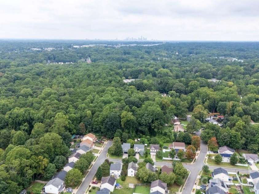 5310 Elessar Place, Charlotte, NC 28212.  MLS# CAR4417527, YatesRealty ID 46669. 