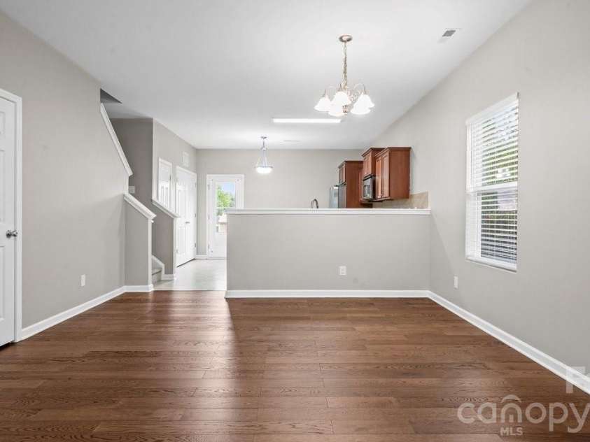 5310 Elessar Place, Charlotte, NC 28212.  MLS# CAR4417527, YatesRealty ID 46669. Dining