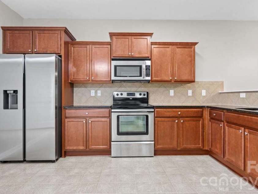 5310 Elessar Place, Charlotte, NC 28212.  MLS# CAR4417527, YatesRealty ID 46669. Kitchen