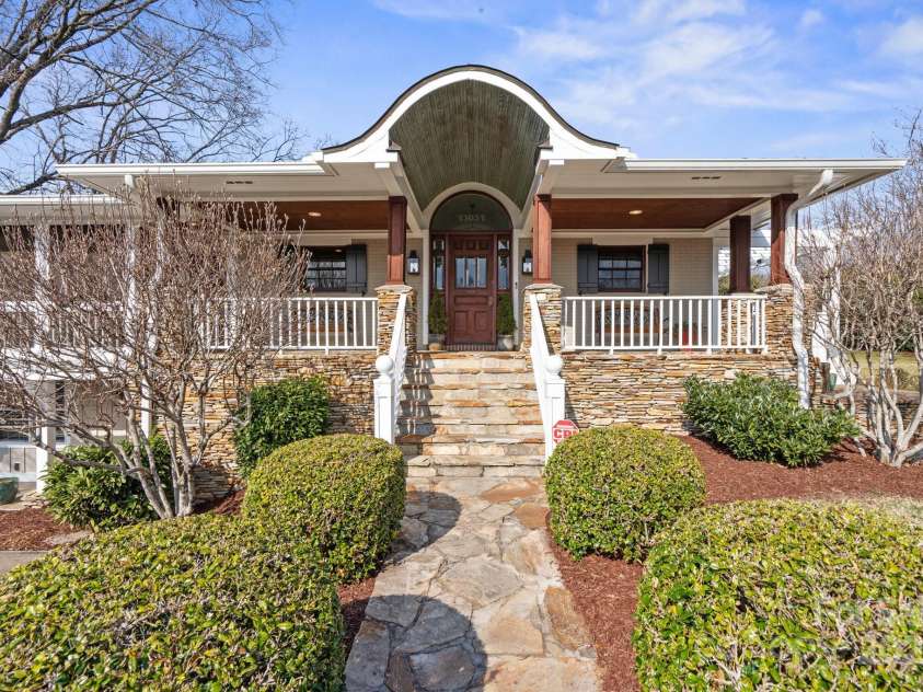 13031 Westmoreland Farm Road, Davidson, NC 28036.  MLS# CAR4217442, YatesRealty ID 4667. Welcome home.