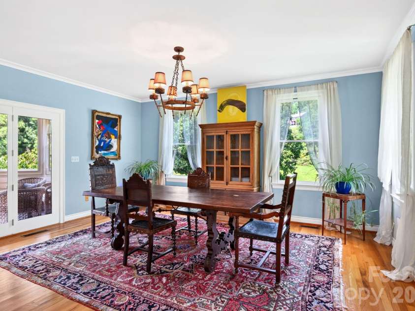 10 Blackberry Lane, Asheville, NC 28804.  MLS# CAR4414280, YatesRealty ID 46670. 