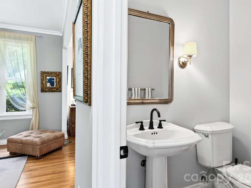 10 Blackberry Lane, Asheville, NC 28804.  MLS# CAR4414280, YatesRealty ID 46670. 