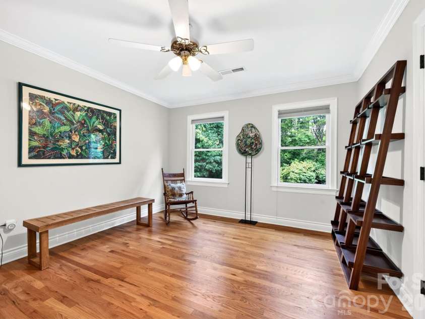 10 Blackberry Lane, Asheville, NC 28804.  MLS# CAR4414280, YatesRealty ID 46670. 