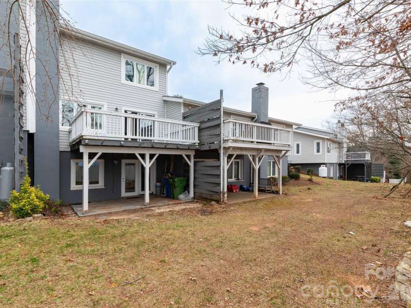 22 Hollybrook Drive, Asheville, NC 28803.  MLS# CAR4233748, YatesRealty ID 46673. Back Yard