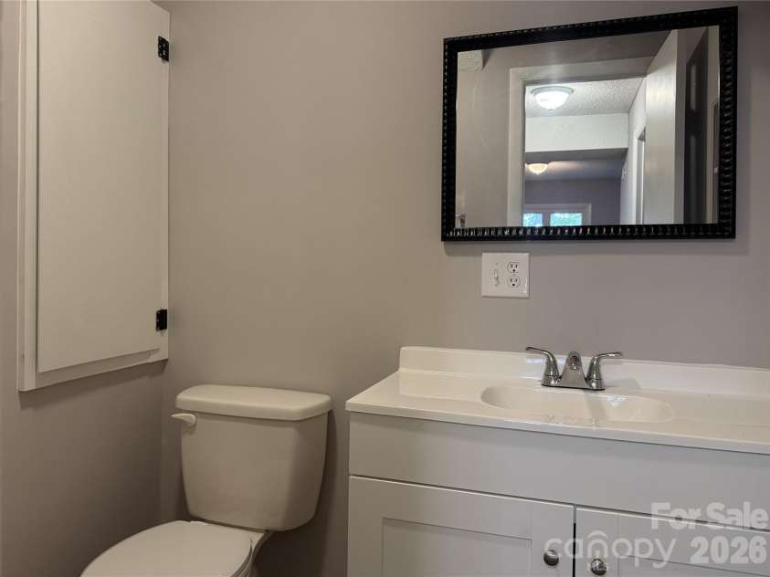 22 Hollybrook Drive, Asheville, NC 28803.  MLS# CAR4233748, YatesRealty ID 46673. Lower Level Bathroom