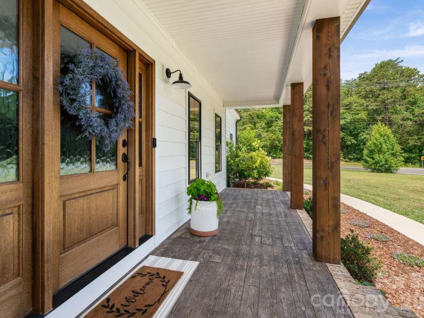 4791 Cooper Road, Clemmons, NC 27012.  MLS# CAR4406976, YatesRealty ID 46677. 