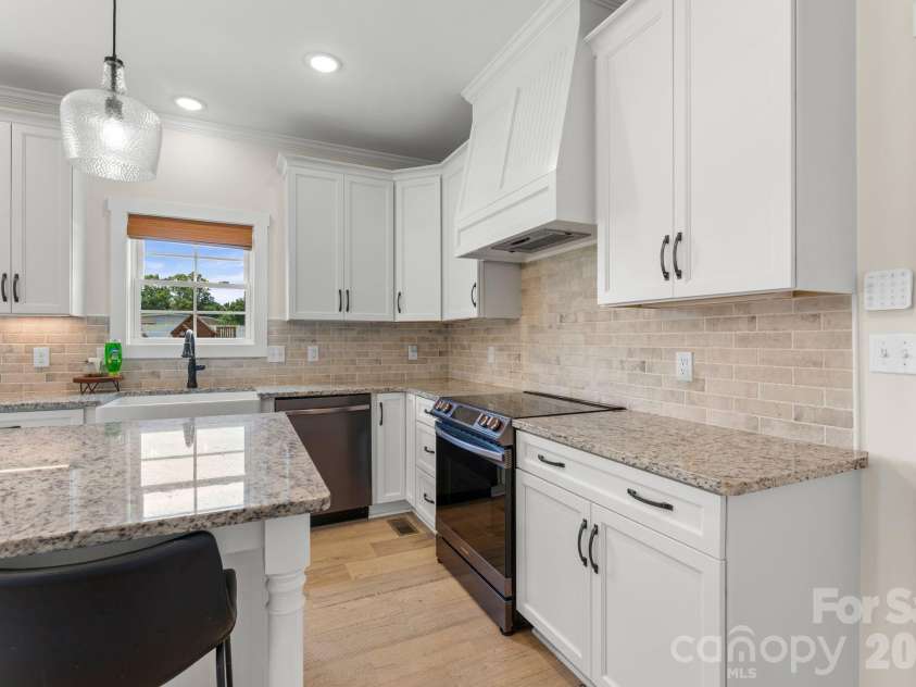 4791 Cooper Road, Clemmons, NC 27012.  MLS# CAR4406976, YatesRealty ID 46677. 