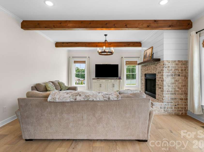 4791 Cooper Road, Clemmons, NC 27012.  MLS# CAR4406976, YatesRealty ID 46677. 