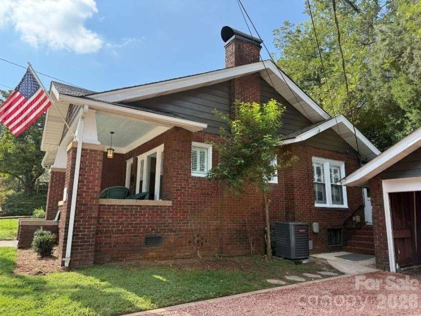 113 Miller Street, Salisbury, NC 28144.  MLS# CAR4346450, YatesRealty ID 4668. 