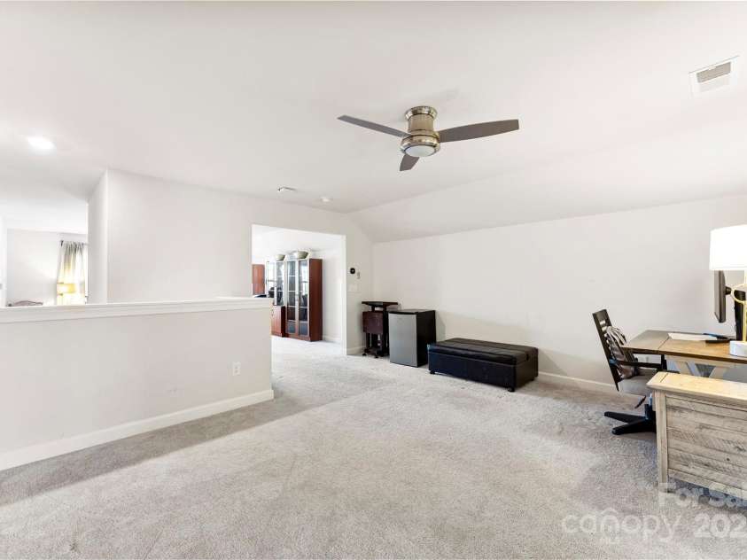 16617 Cozy Cove Road, Charlotte, NC 28278.  MLS# CAR4227444, YatesRealty ID 4668. Bonus Room