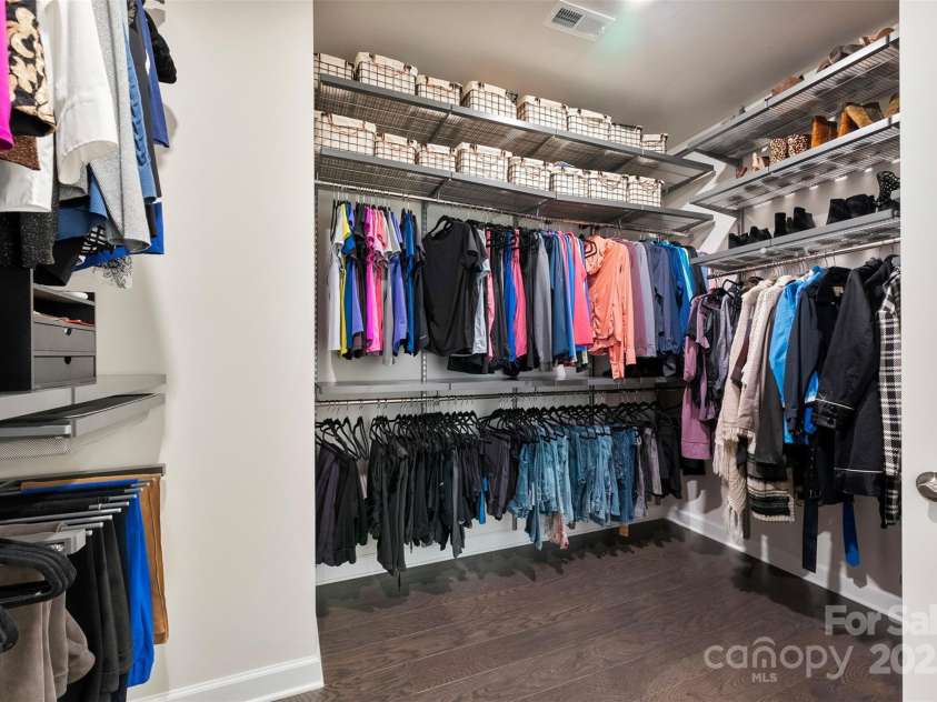 16617 Cozy Cove Road, Charlotte, NC 28278.  MLS# CAR4227444, YatesRealty ID 4668. Custom Closet System