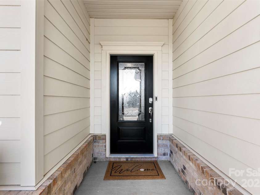 16617 Cozy Cove Road, Charlotte, NC 28278.  MLS# CAR4227444, YatesRealty ID 4668. Please Come In!